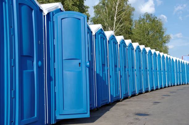 Best Portable restroom trailer rental  in Aust, IN